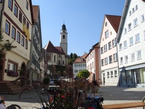 Markt mit Stiftskirche