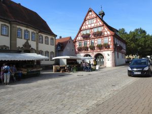 Markt in Nordheim am Rathaus