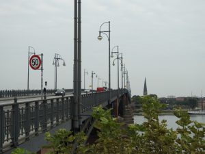 Rheinbrücke nach Mainz_Kastel