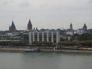 Blick zurück auf Mainz